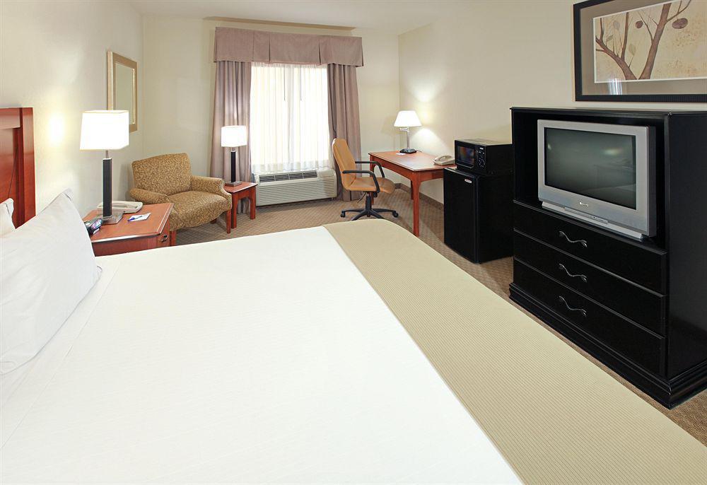 Holiday Inn Express & Suites Pine Bluff/Pines Mall By Ihg Pokoj fotografie