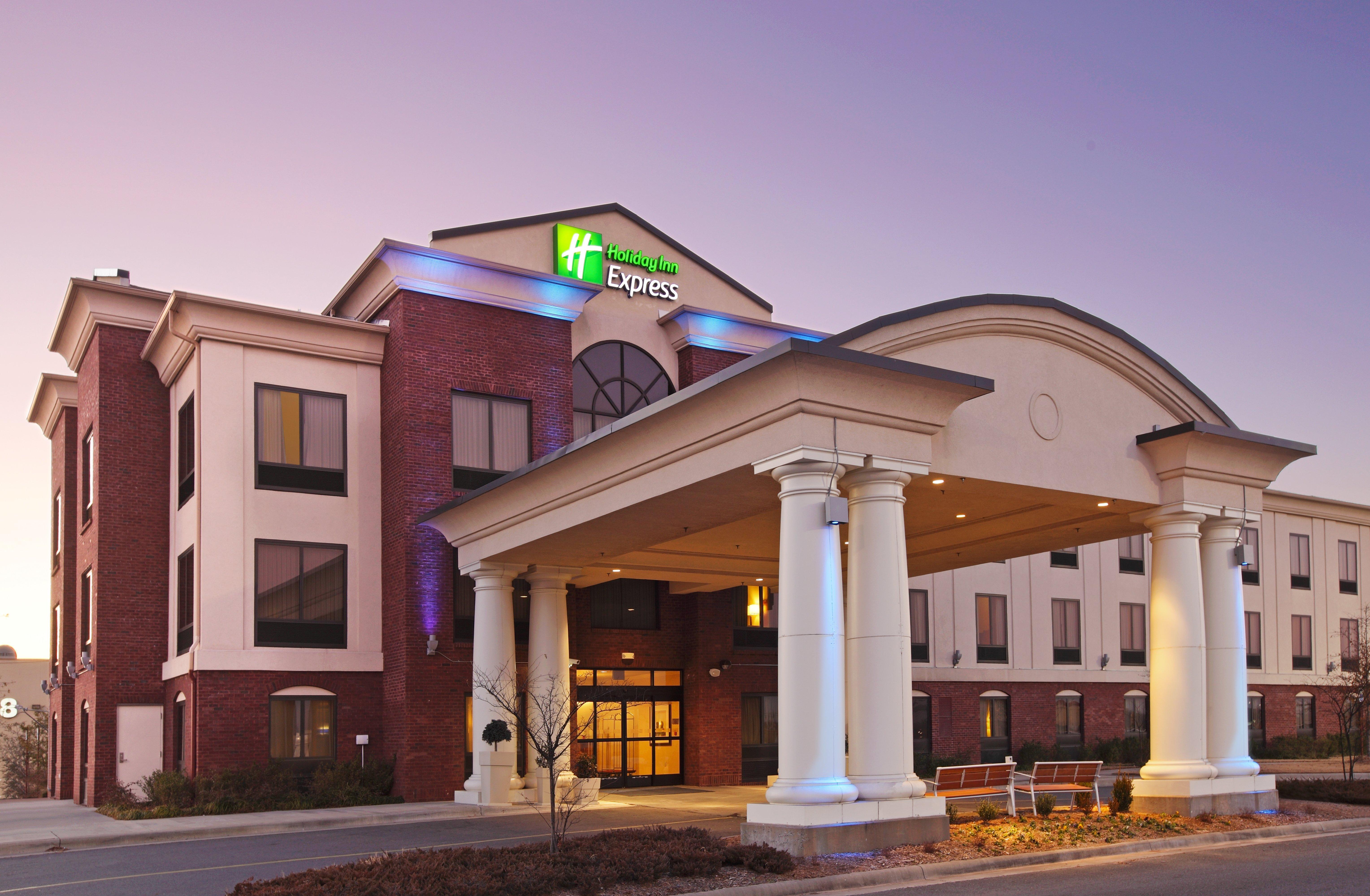 Holiday Inn Express & Suites Pine Bluff/Pines Mall By Ihg Exteriér fotografie